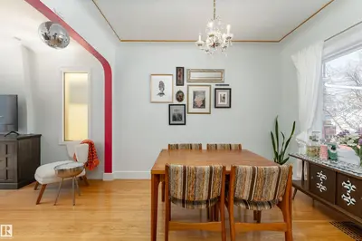 Interior photo 2 of 9852 86 AV NW