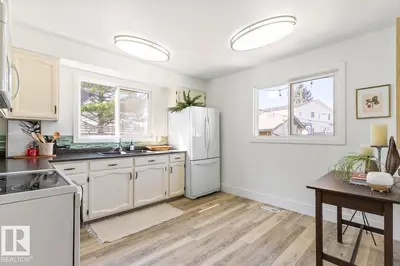 Interior photo 2 of 6908 19 AV NW