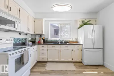 Interior photo 3 of 6908 19 AV NW