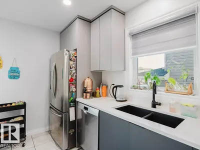 Interior photo 2 of 5701 RUE EAGLEMONT