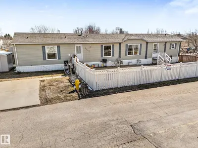 Interior photo 1 of 3212 Lakewood CL NW