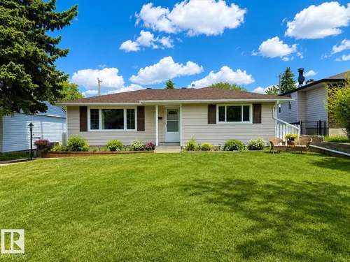 10807 52 ST NW, Edmonton - $550,000