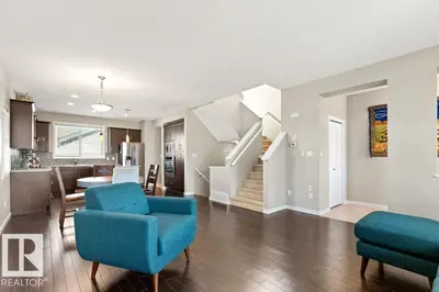 Interior photo 2 of 575 Allard BV SW