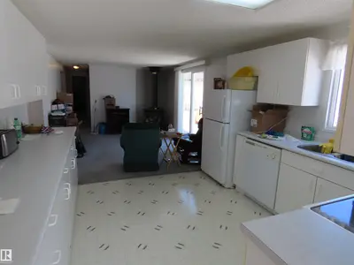 Interior photo 4 of 98 Lakeview DR