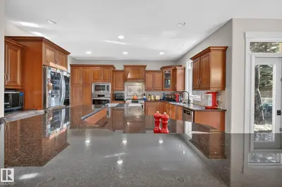 Interior photo 2 of 918 HOLLINGSWORTH BN NW
