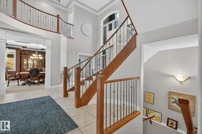 Interior photo 3 of 918 HOLLINGSWORTH BN NW