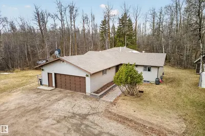 Interior photo 1 of #337 51112 RGE ROAD 222