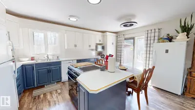 Interior photo 3 of 49501 HWY 22