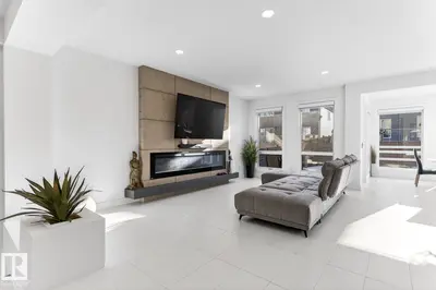 Interior photo 2 of 793 WINDERMERE WD NW