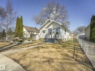 Interior photo 1 of 12245 96 ST NW