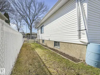 Interior photo 2 of 12245 96 ST NW