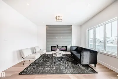 Interior photo 3 of 77 Elliott WD