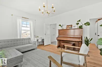 Interior photo 1 of 5015 49 AV