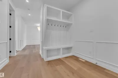 Interior photo 3 of 159 Graybriar Dr