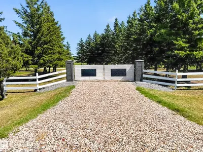 Interior photo 1 of #193 52249 RGE ROAD 222