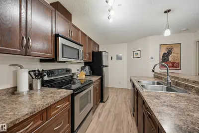 Interior photo 4 of #121 17415 99 AV NW