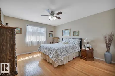 Interior photo 3 of 51 RIDGEHAVEN CR