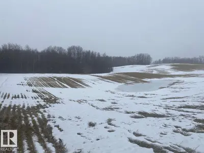 Interior photo 3 of 53108 Range Road 22