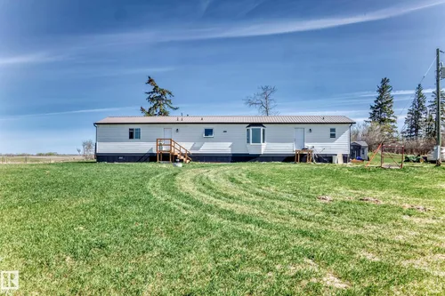 56432 HWY 777, Rural Barrhead County - $499,999