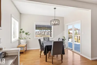 Interior photo 3 of 8027 3 AV SW