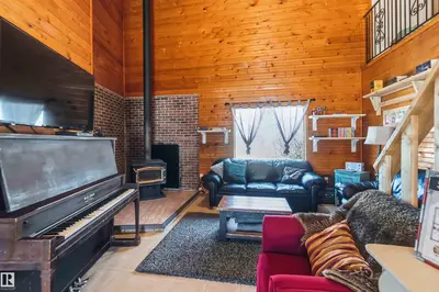 Interior photo 3 of 2 23429 Twp Rd 584