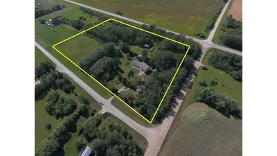 Interior photo 1 of 2 23429 Twp Rd 584