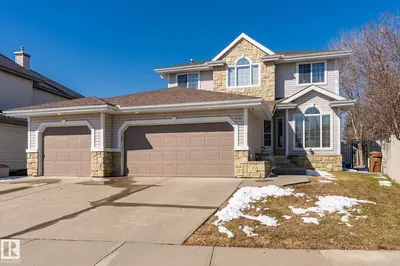 Interior photo 1 of 40 DUNFIELD CR