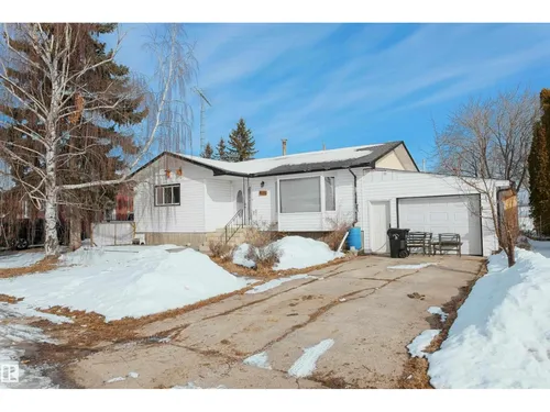 4706 54 AV, Barrhead - $309,000