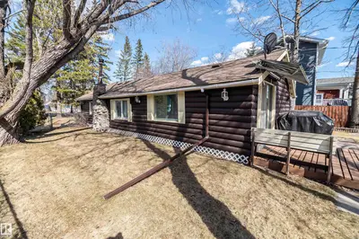 Interior photo 4 of 4828 52 ST