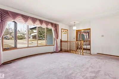 Interior photo 3 of 19 LOUISBOURG PL