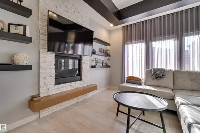 Interior photo 3 of 550 EAGLESON WD NW