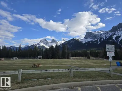 Interior photo 4 of 538 1st ST