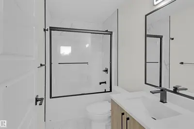 Interior photo 3 of 7936 91 AV NW