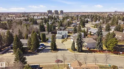 Interior photo 1 of 394 WALKER RD NW
