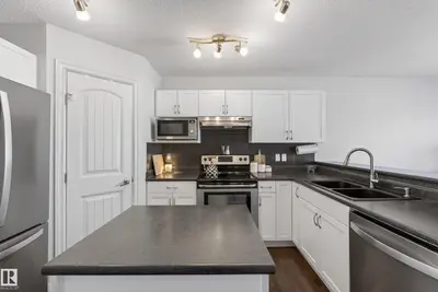 Interior photo 2 of 1148 35 AV NW