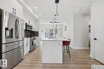 Interior photo 3 of #61 230 EDGEMONT RD NW