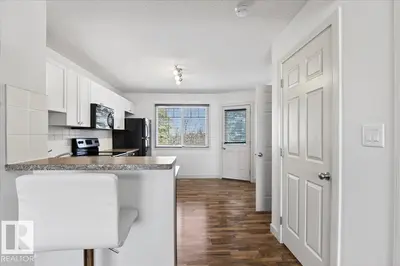 Interior photo 3 of #18 6032 38 AV NW