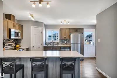 Interior photo 3 of 2424 WONNACOTT CT SW