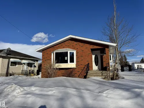 5209 51 ST, Andrew - $134,900