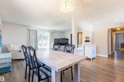 Interior photo 2 of 9012 99A AV