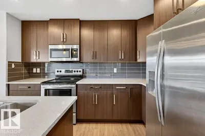 Interior photo 1 of 3462 WEIDLE WY SW