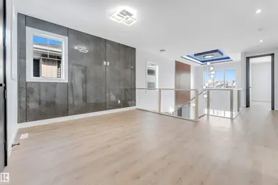 Interior photo 2 of 352 ROBERTS WD