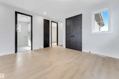 Interior photo 3 of 352 ROBERTS WD