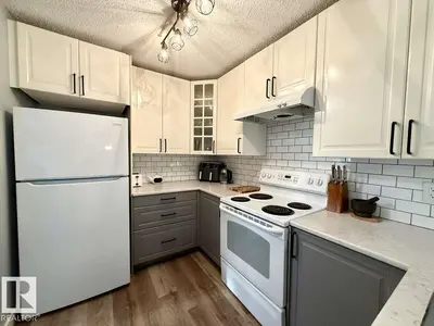 Interior photo 4 of #205 60 ALPINE PL
