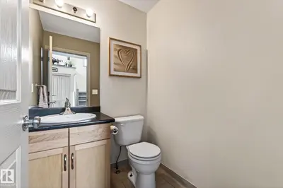 Interior photo 3 of 68 FOXBORO LI