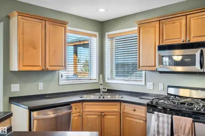 Interior photo 2 of 1229 Ormsby LN NW