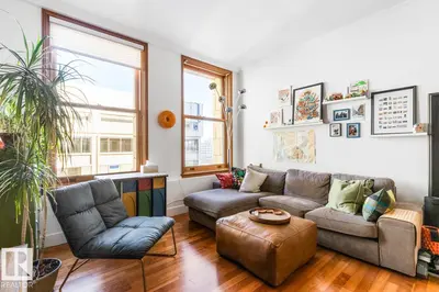 Interior photo 2 of #909 10134 100 ST NW
