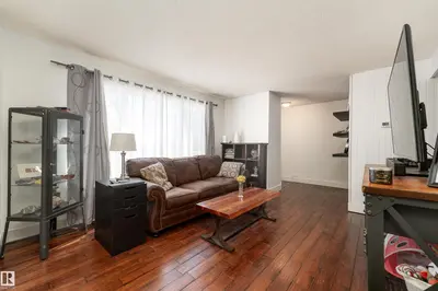 Interior photo 1 of 14 AMBERLY CO NW