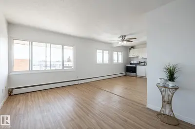Interior photo 1 of #502D 2908 116A AV NW