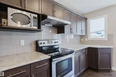 Interior photo 2 of 2472 GLENRIDDING BV SW